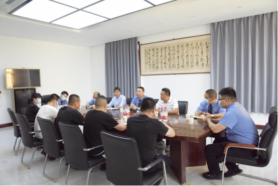 中牟县检察院、中牟县工商联联合普法进企业(图1) image.png