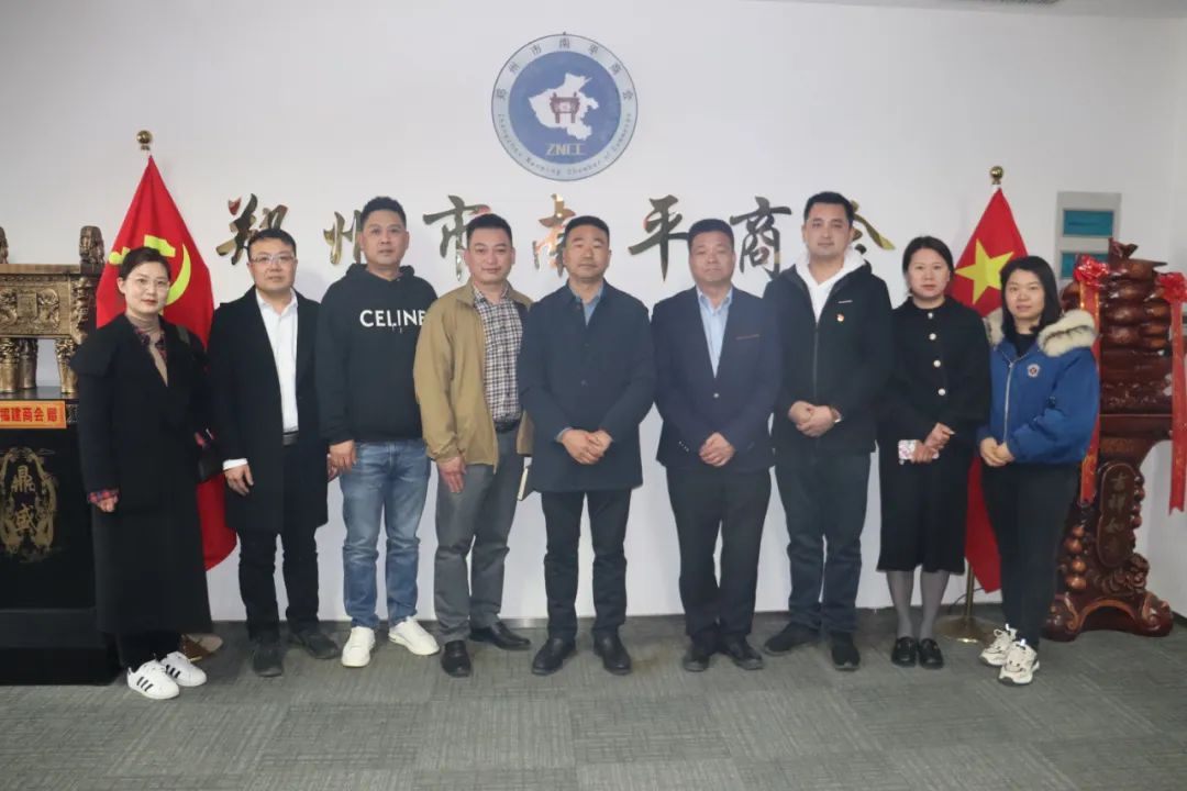 伟德体育直播开奖入口“学习贯彻习近平新时代中国特色社会主义思想”宣讲活动在我会举行(图4) 4.jpg