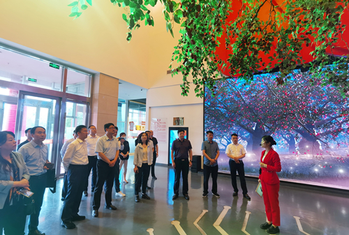 管城区工商联赴新郑市考察学习(图2) 微信图片_20230601102536_副本.jpg