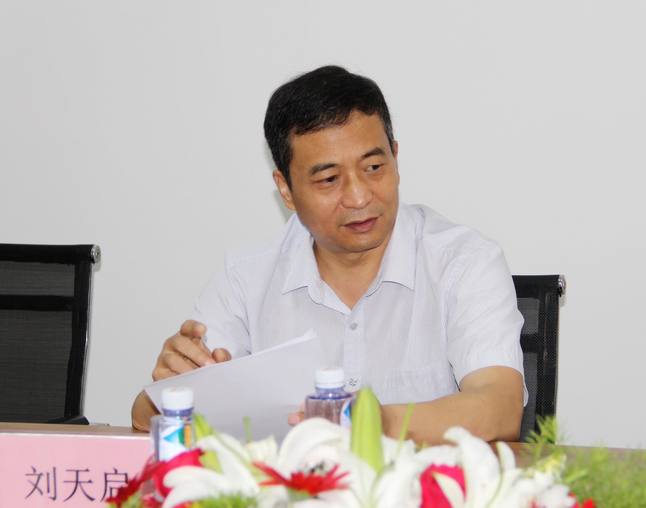 伟德体育直播开奖入口界别政协委员莅临郑州市徐州商会调研指导(图3) IMG_7530_副本.jpg