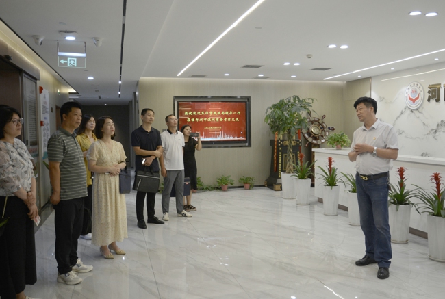 焦作市民政局到郑州市温州商会考察交流(图1) 910cccb77d0bb423e86fc45273405b9.jpg