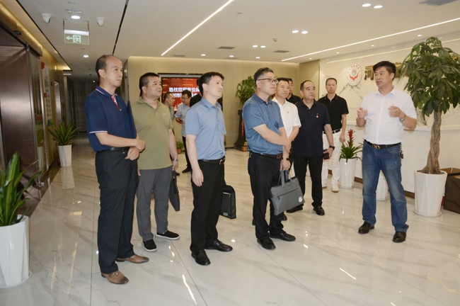 郑州市纪委监委调研组到郑州市温州商会调研督导清廉商会创建工作(图1) 微信图片_20230905135007.jpg