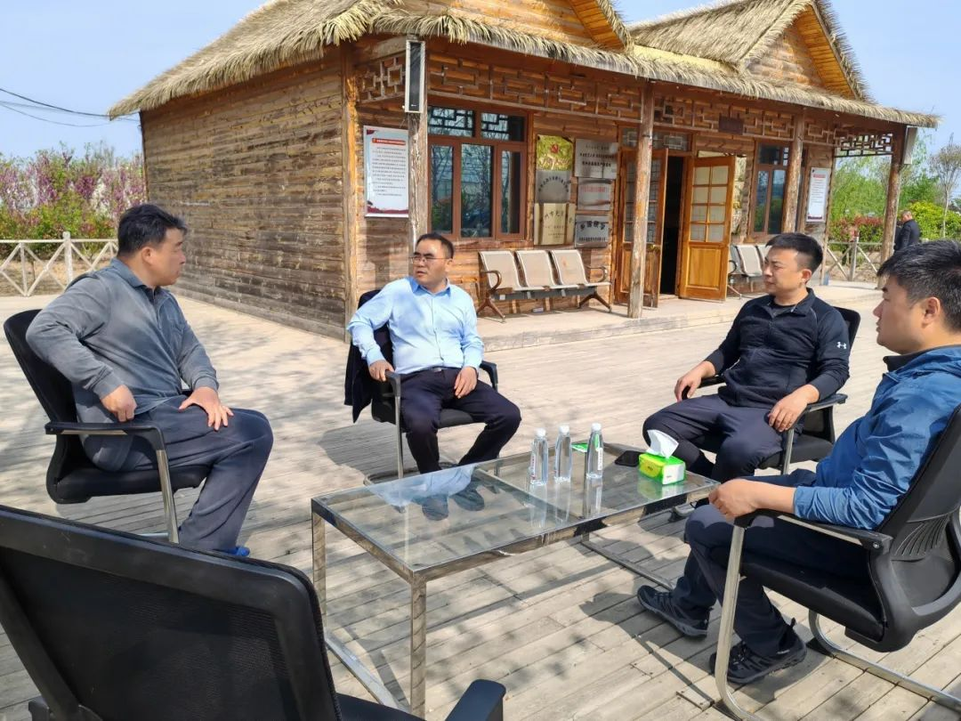 中牟县委统战部、县工商联走访调研设施农业建设情况(图1) 图片1.png