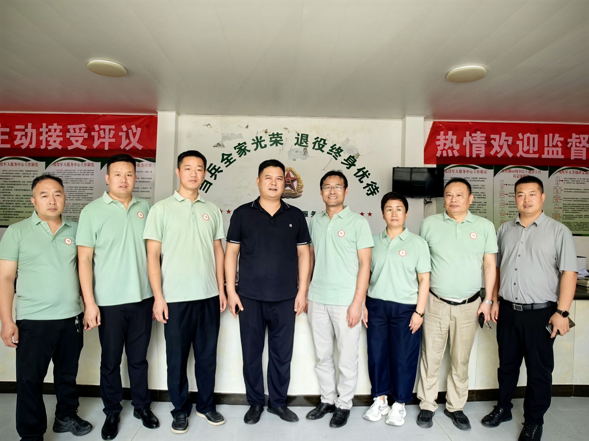 情暖八一 致敬军人——郑州延津商会慰问家乡退役老兵(图5) 情暖八一 致敬军人——郑州延津商会慰问家乡退役老兵(图5)