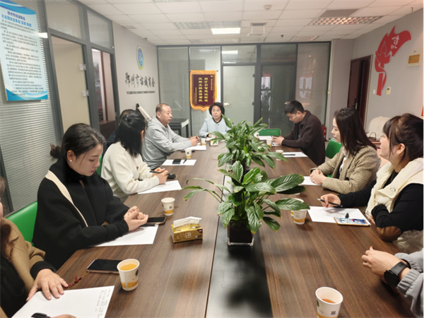 市工商联开展“万企兴万村”行动暨促就业行动调研(图1) 市工商联开展“万企兴万村”行动暨促就业行动调研130.jpg