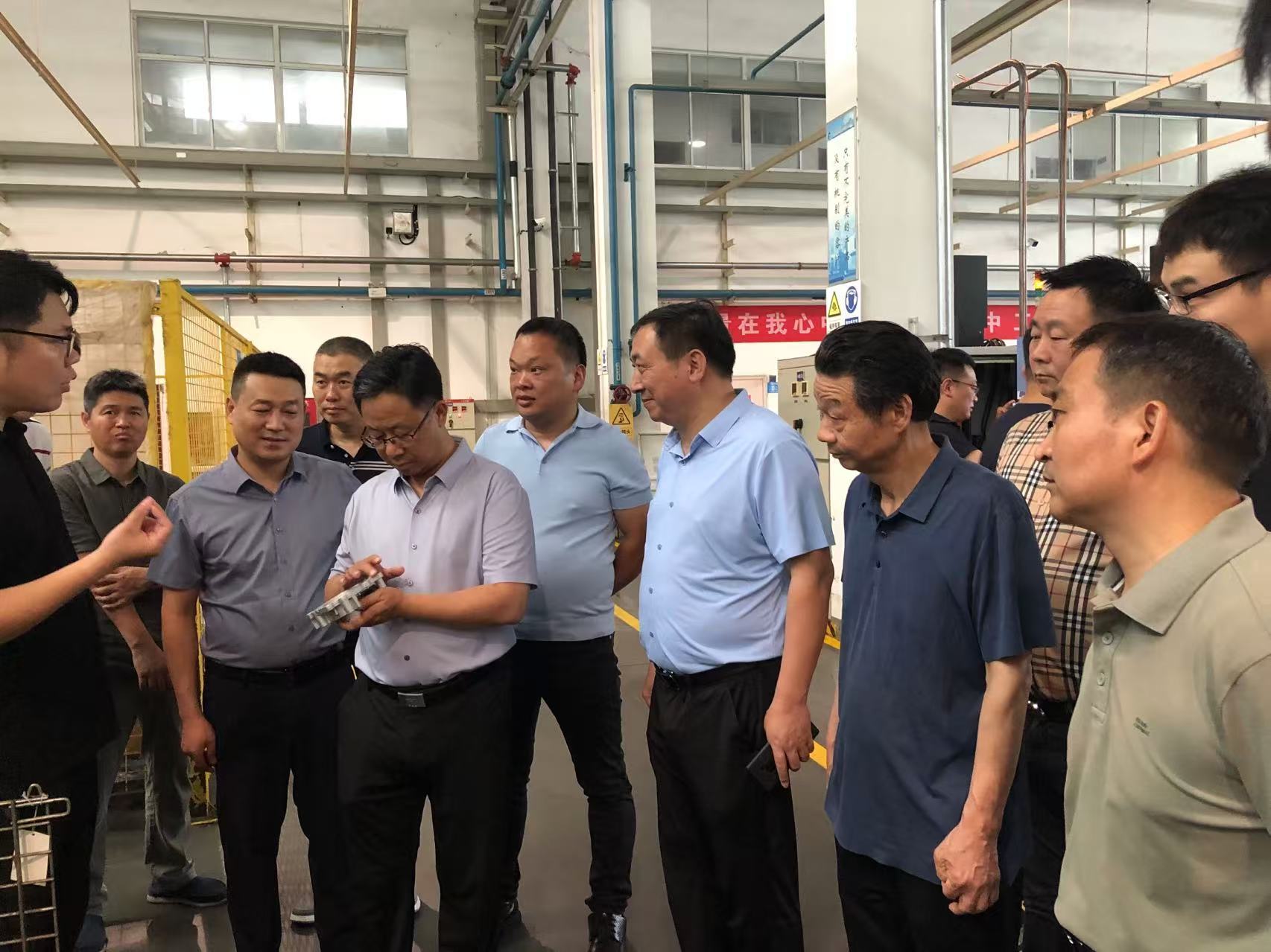 荥阳市模具协会赴中牟新区考察交流  共促汽车零部件产业协同发展(图2)