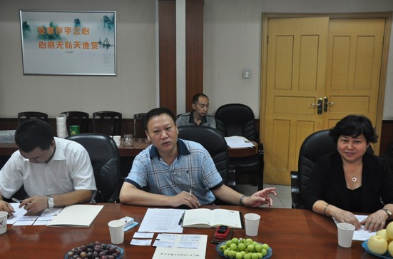 连云港市工商联赴我会座谈(图2) 连云港市工商联赴我会座谈(图2)