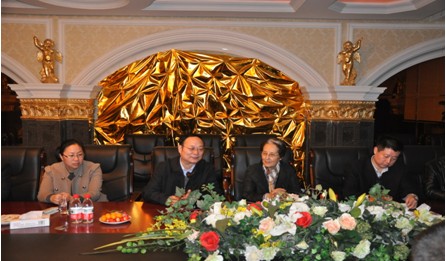 伟德体育直播开奖入口召开商会座谈会(图1)