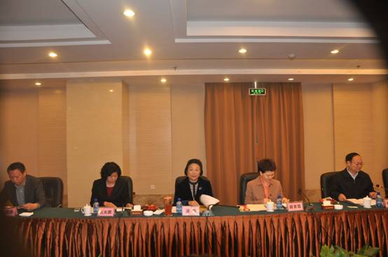 河南省政协副主席、省工商联主席梁静赴我市县(市、区)工商联调研(图1) 河南省政协副主席、省工商联主席梁静赴我市县(市、区)工商联调研(图1)