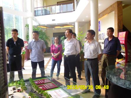 管城区工商联赴北下街街道工商联分会调研非公经济发展(图1) 管城区工商联赴北下街街道工商联分会调研非公经济发展(图1)