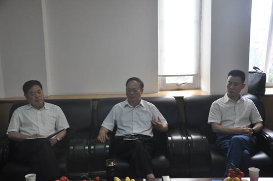 六盘水市工商联赴伟德体育直播开奖入口座谈(图1) 六盘水市工商联赴伟德体育直播开奖入口座谈(图1)