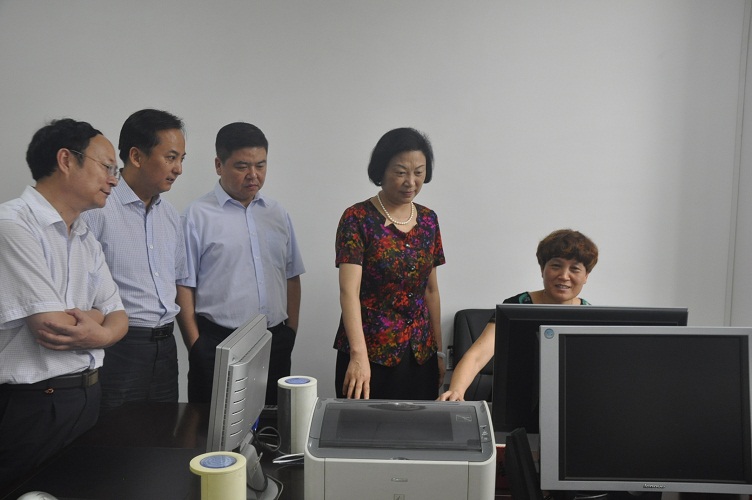 梁静主席一行赴巩义调研(图1)