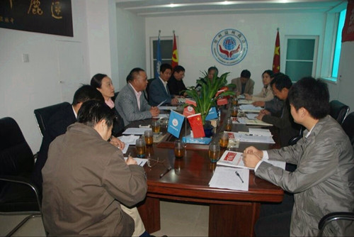 新疆建设兵团到郑州温州商会参观学习 管城回族区委副书记武拥军等领导的陪同(图1) 新疆建设兵团到郑州温州商会参观学习 管城回族区委副书记武拥军等领导的陪同(图1)