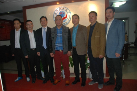 温州市招商专员抵 郑郑州市温州商会会长蔡标荣主持招开欢迎会(图2)