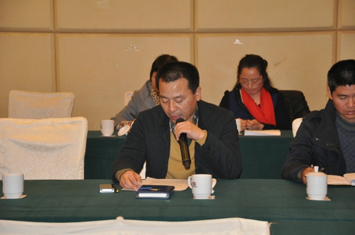 伟德体育直播开奖入口召开座谈会(图3) 伟德体育直播开奖入口召开座谈会(图3)