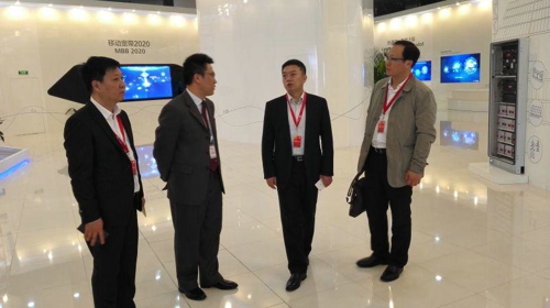 市工商联王新书记带队赴广东、福建等地考察调研(图2) 市工商联王新书记带队赴广东、福建等地考察调研(图2)