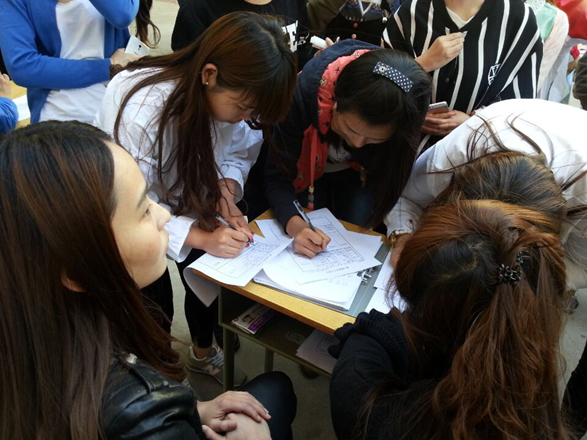 金水区商会举办大学生招聘会(图2)