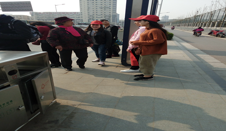 金水区工商联：文明服务在站台&nbsp;传递社会正能量(图1)