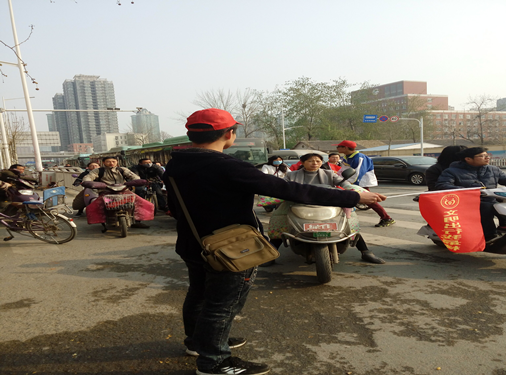 金水区工商联：文明服务在站台&nbsp;传递社会正能量(图4)