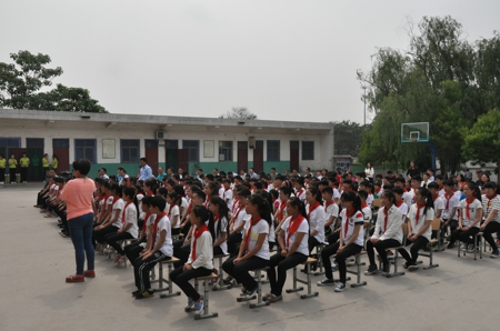 新密市工商联举行“一生一本•同心捐助”活动启动仪式(图2)