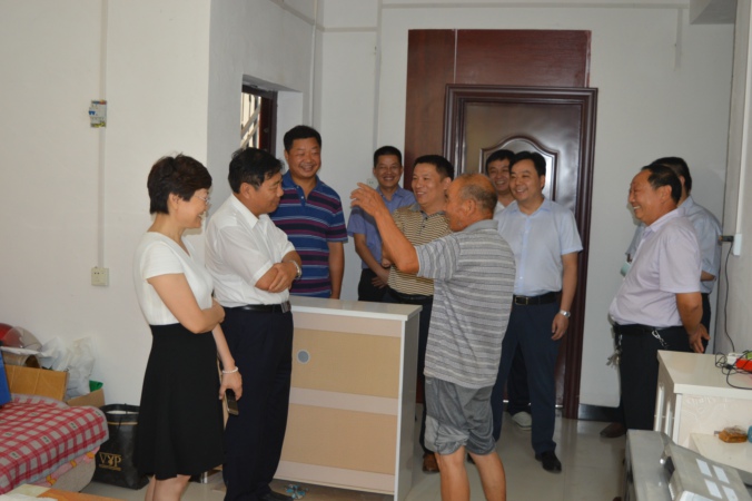 省政协、省工商联联合调研组莅临新密调研“百企帮百村”精准扶贫工作(图3)