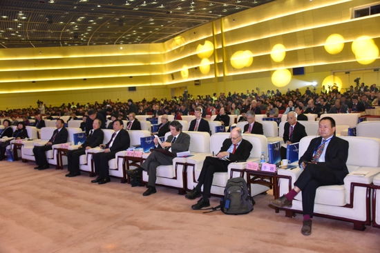 嵩山论坛——华夏文明与世界文明对话”成功举办(图1) 嵩山论坛——华夏文明与世界文明对话”成功举办(图1)