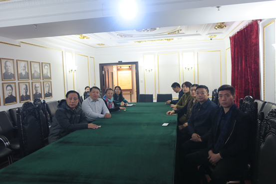 伟德体育直播开奖入口组团赴天津、哈尔滨考察文史馆建设(图2) 伟德体育直播开奖入口组团赴天津、哈尔滨考察文史馆建设(图2)