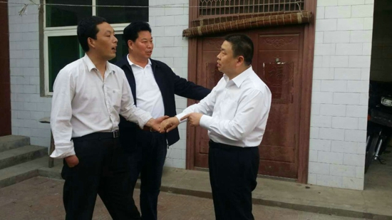 新密市工商联精准扶贫行动全面铺开(图3)