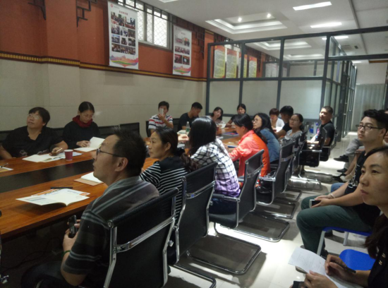 金水区工商联“经典六策”解读会在新创客协会召开(图1)