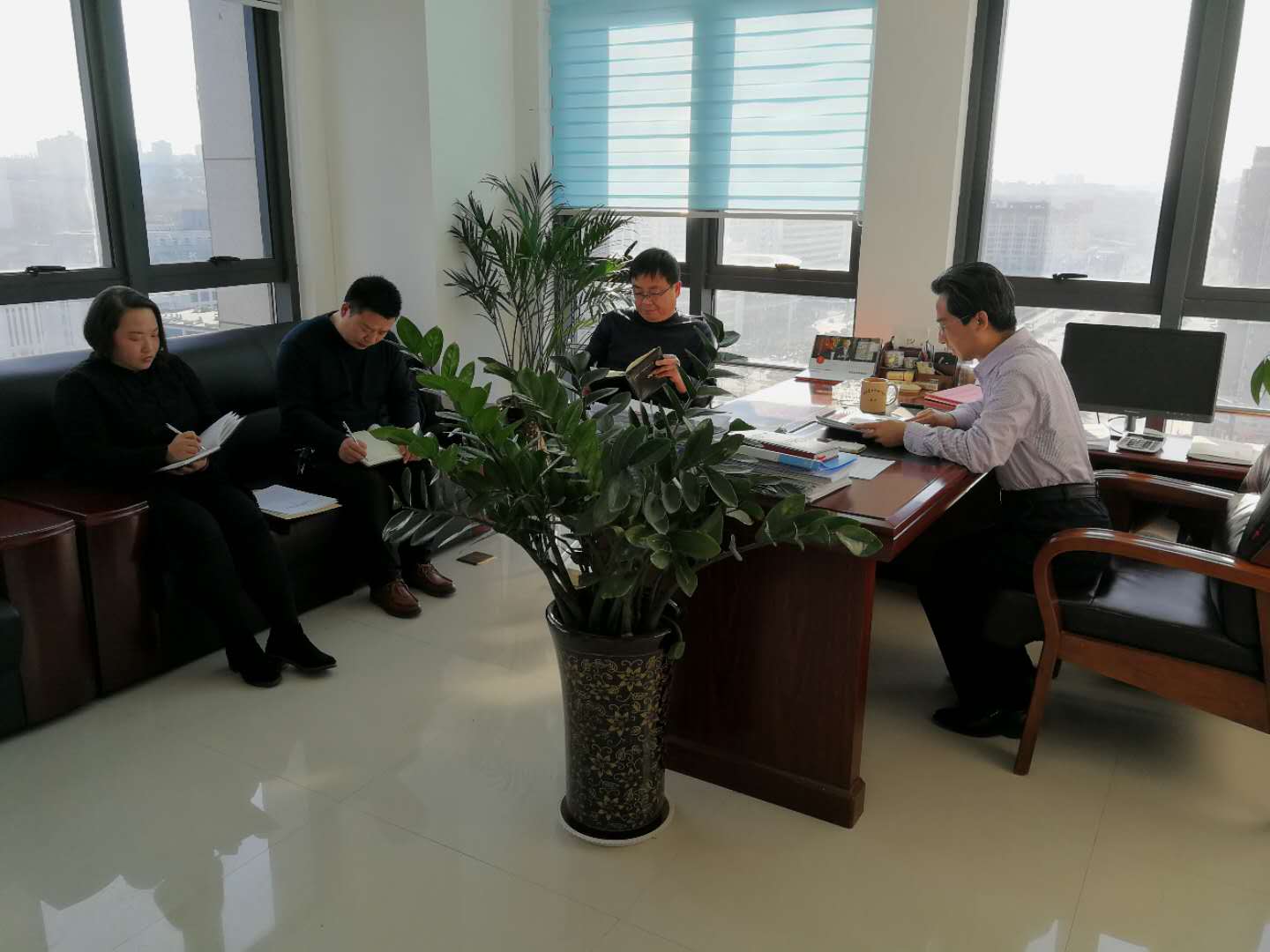 登封市工商联节后召开“收心会”(图1)