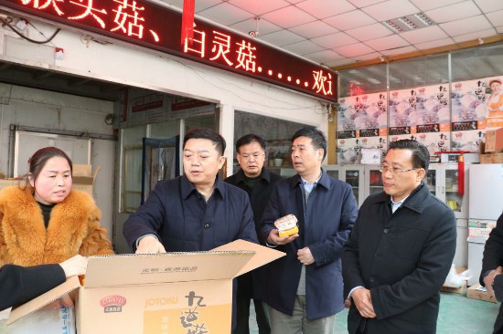 省市工商联领导到中牟考察调研(图2)