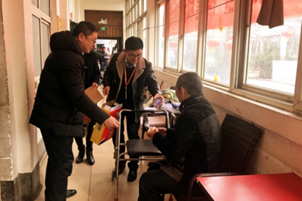 管城区航海东路街道商会兴业物联党支部走进敬老院开展爱心扶助活动(图2) 管城区航海东路街道商会兴业物联党支部走进敬老院开展爱心扶助活动(图2)