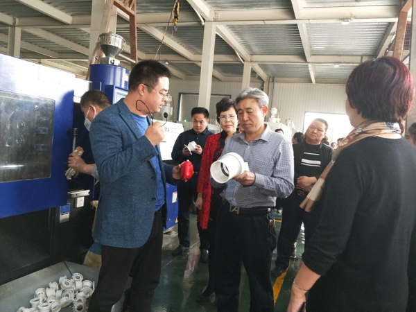 新郑市工商联组织工商联界别政协委员调研企业发展情况(图2)