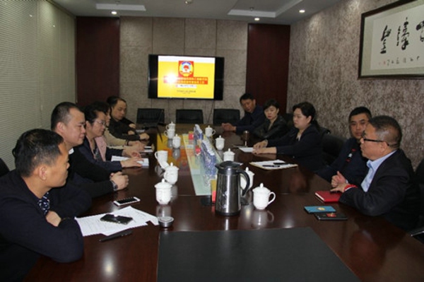 管城区政协工商联组委员赴华融证券郑州营业部调研(图2)