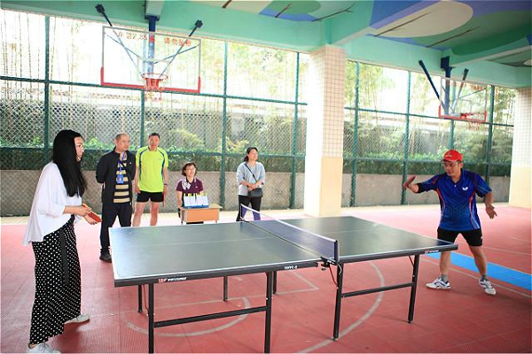 郑州盐城商会积极参与社区运动会荣获佳绩(图2) 郑州盐城商会积极参与社区运动会荣获佳绩(图2)