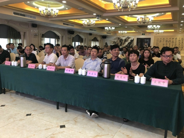 新密市工商联举办民营经济转型升级专题讲座(图2)