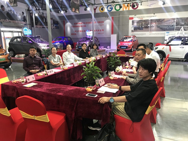 管城区工商联召开新增补会员企业座谈会(图2)