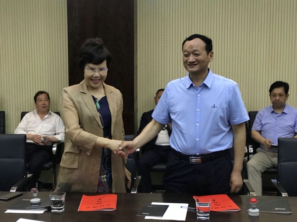 新郑市工商联与原阳县工商联缔结“友好商会”(图5) 新郑市工商联与原阳县工商联缔结“友好商会”(图5)