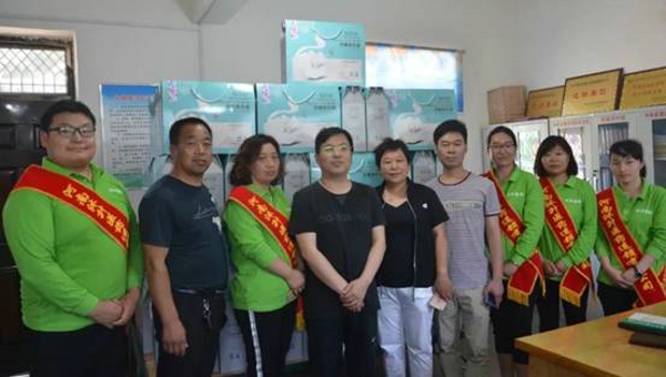 中牟县工商联：走村入户暖人心 精准扶贫再加力(图1)