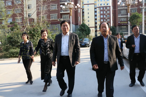 全国工商联宣教部副部长李兵书一行来新郑市调研党建工作(图3)