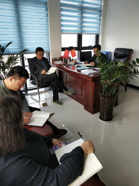 登封市工商联以考促学大练兵，全面提高扶贫干部素能(图1)