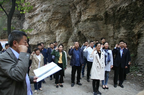 学先进强党性争先锋做表率—惠济区工商联开展党建学习活动(图4) 学先进强党性争先锋做表率—惠济区工商联开展党建学习活动(图4)