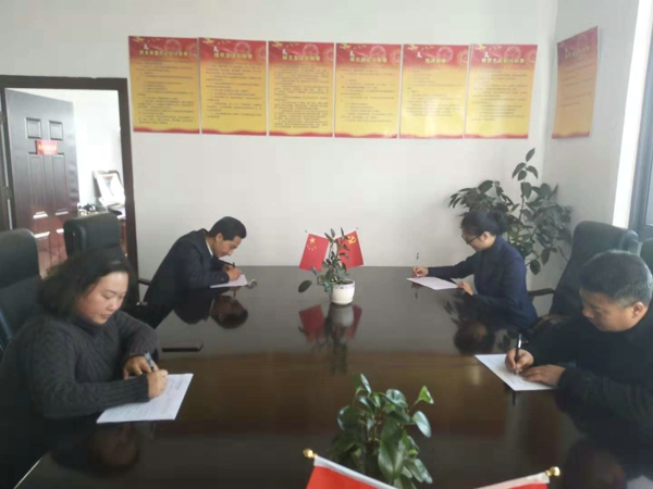 登封市工商联组织党员领导干部开展意识形态应知应会知识测试(图1) 登封市工商联组织党员领导干部开展意识形态应知应会知识测试(图1)