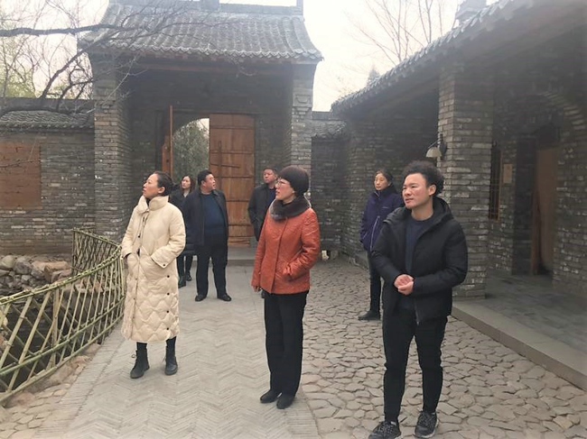 惠济区政协副主席、工商联主席肖丰逸调研登封市杨家门村禅心居特色村落项目(图1)