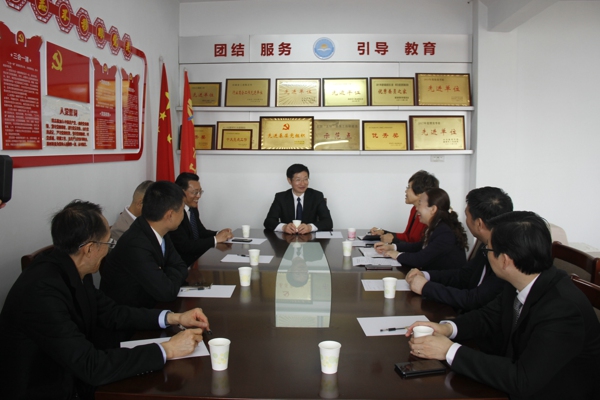 全国工商联副主席李兆前一行到新郑市工商联调研(图2)