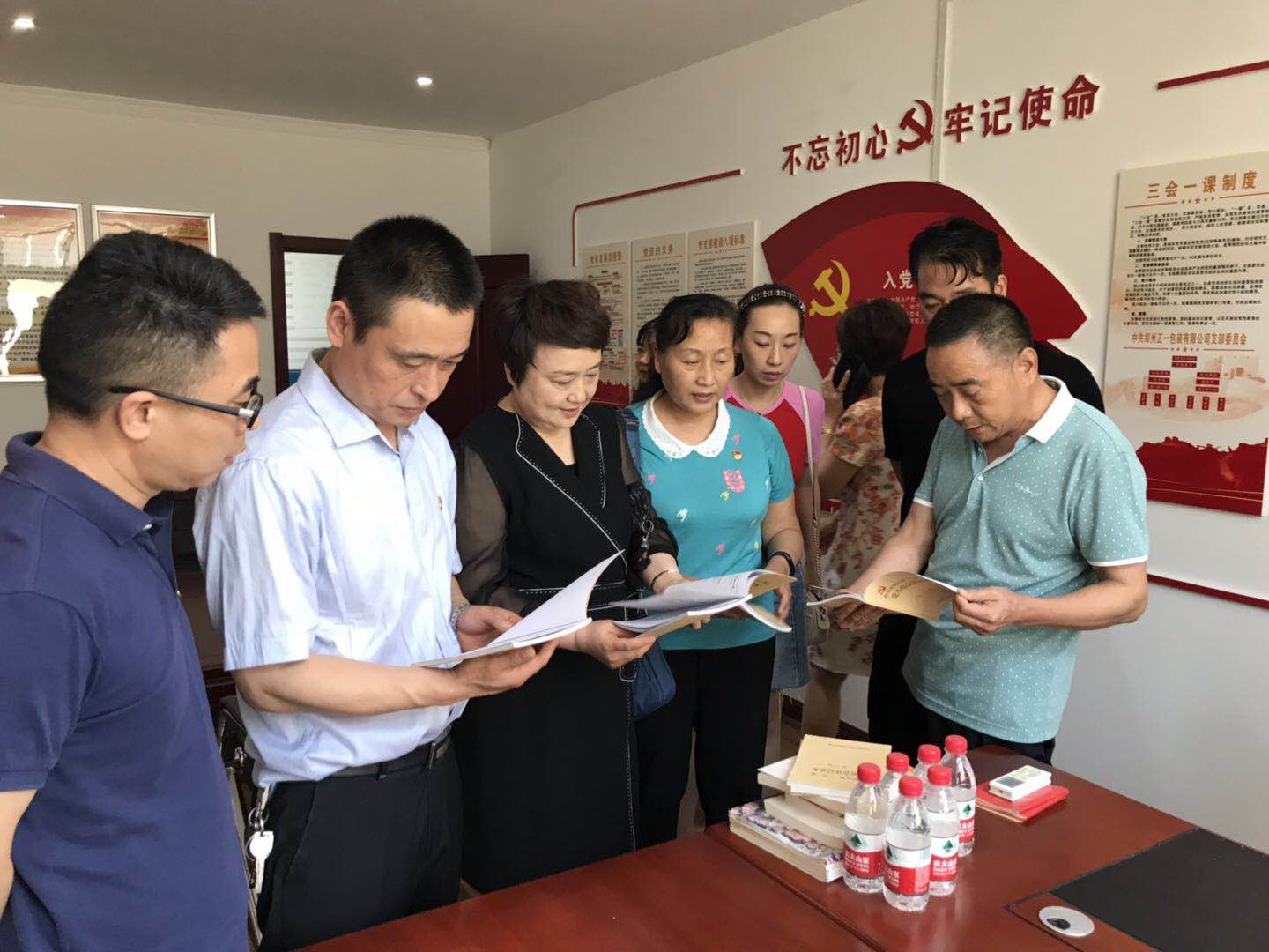 中原区工商联到新郑交流学习(图2)