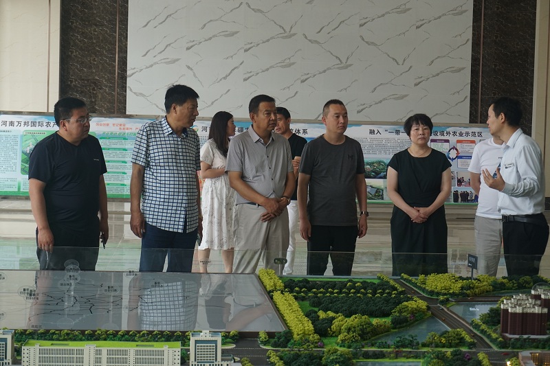 甘肃省临夏州考察我县招商引资工作(图1) 甘肃省临夏州考察我县招商引资工作(图1)