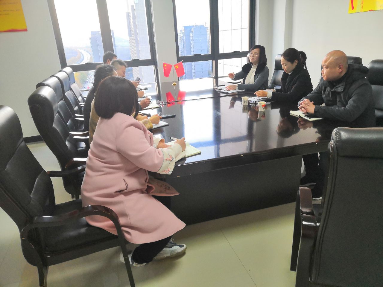 登封市工商联召开“不忘初心、牢记使命”主题教育民主生活会(图1)