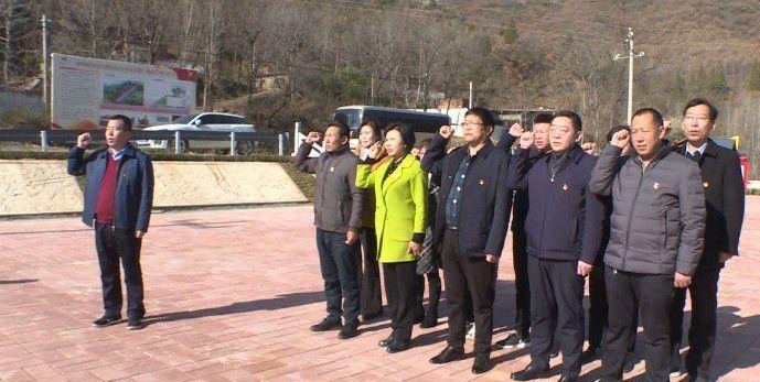 荥阳市工商联组织机关全体人员和工商联12月份轮值主席到红色教育基地--八路军后方医院参观学习(图1)