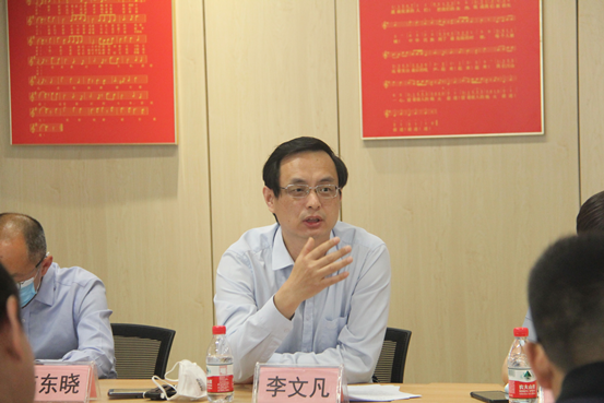 伟德体育直播开奖入口召开民营企业家学习习近平总书记给圆方集团员工回信座谈会(图3)